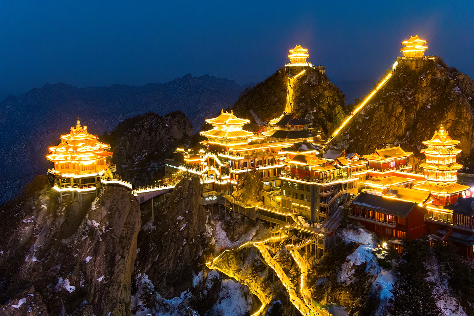 夜色老君山
